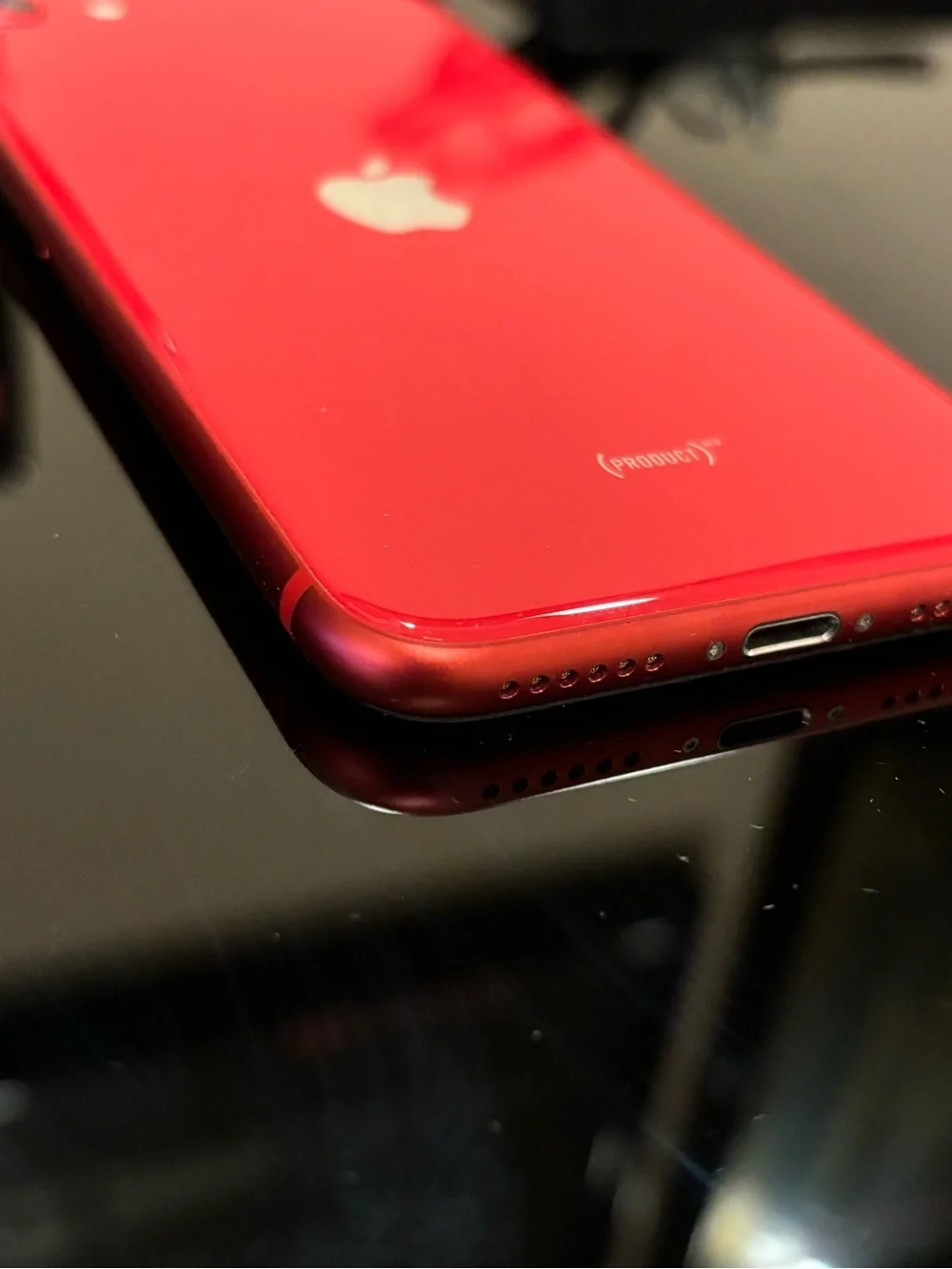 iPhone SE (3rd Generation) - 64GB - RED - “Flawless Condition” - new battery